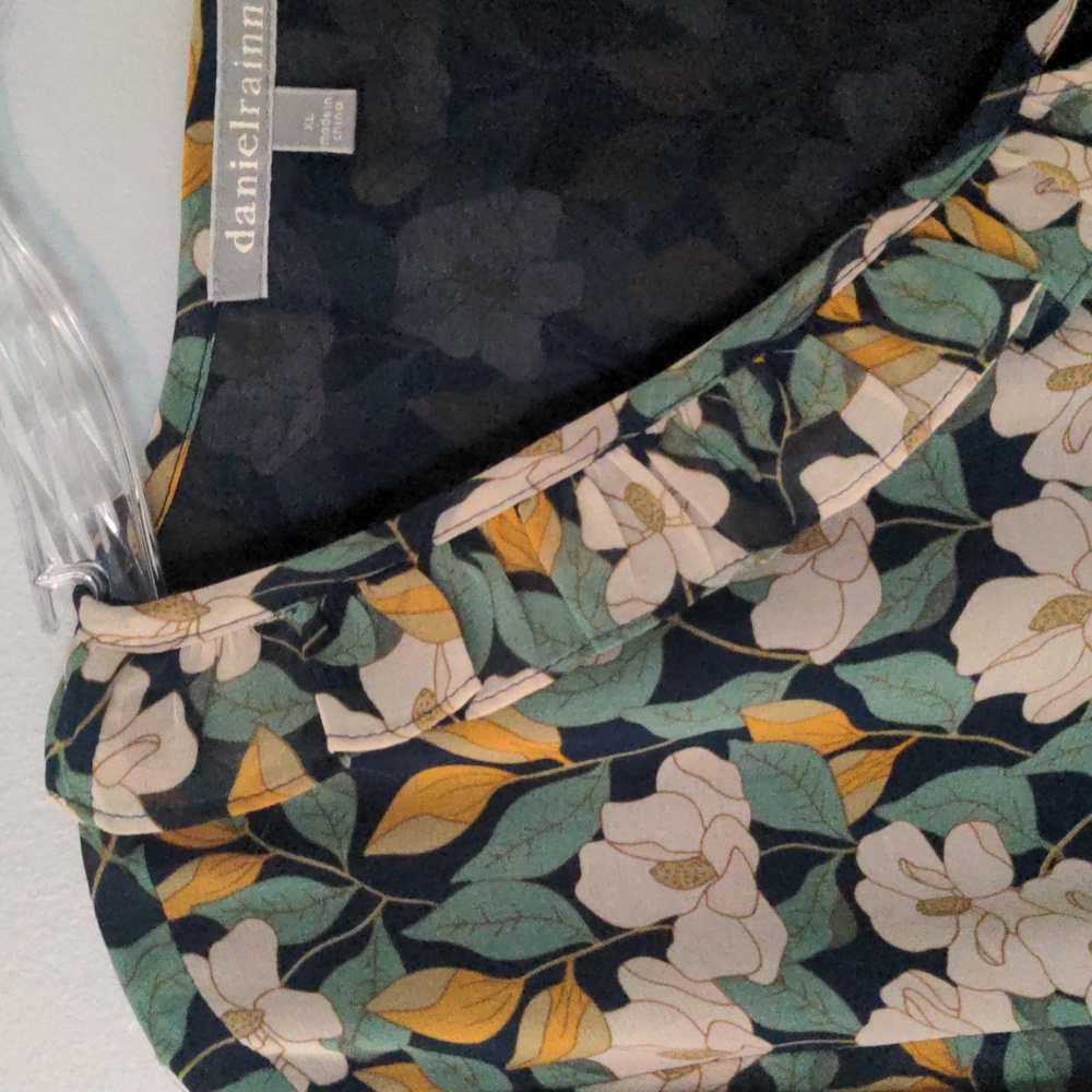 EUC✨ DANIEL RAINN navy women's XL Camila Ruffle Detail 3/4 sleeve Blouse - Picture 8 of 17